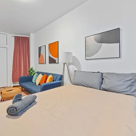 Apartment Monthly Nyc Rentals- Radiant Studio New York