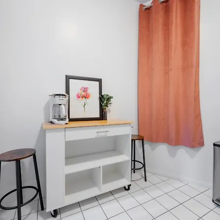 Apartment Monthly Nyc Rentals- Radiant Studio New York