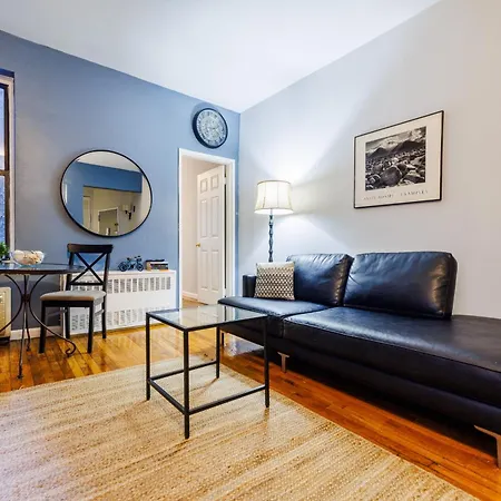 Feel Like Movie Star In Ues Apartment *