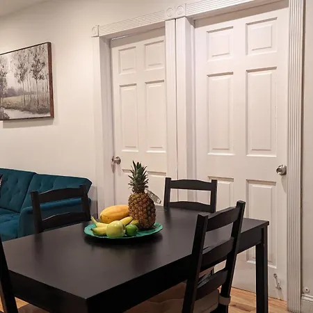 The Park East By The Museum Mile Homestay