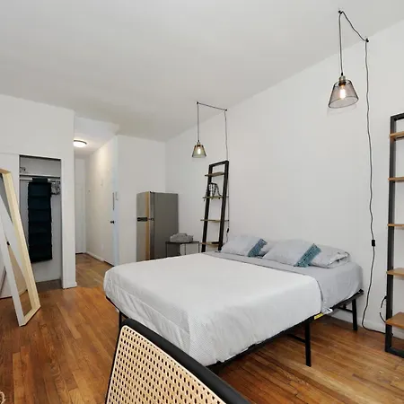 Monthly Nyc - Flawless Studio New York