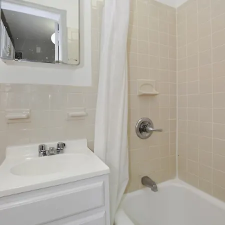 Monthly Nyc Rentals- Superb Studio