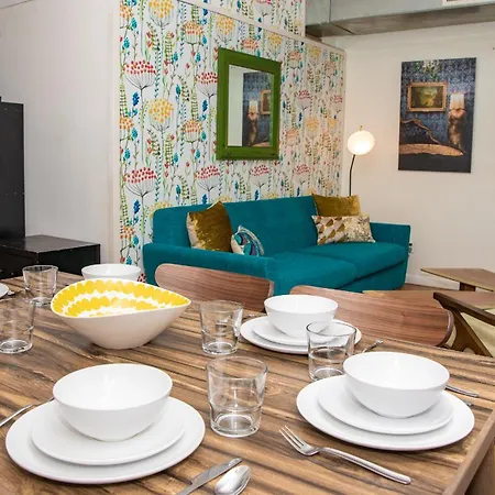 Monthly Nyc Rentals- Lovely 3 Bedroom *