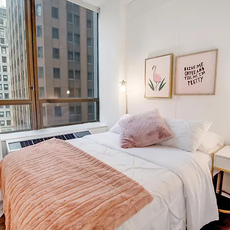 Gorgeous & Stylish 4bdr & 2bth In Downtown Manhattan Apartment *