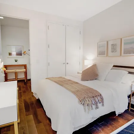 Gorgeous & Stylish 4bdr & 2bth In Downtown Manhattan Apartment New York
