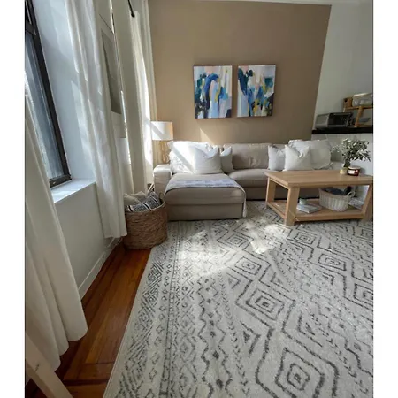 Apartment Beautiful 2br - Heart Of Manhattan New York