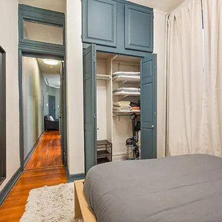 Monthly Nyc Rentals- Newly Designed 1 Bedroom Unit New York