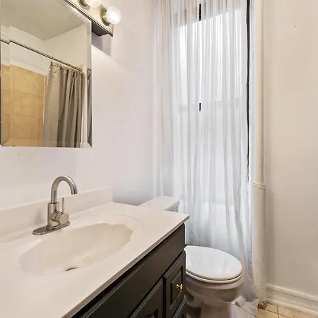 Apartment Monthly Nyc Rentals- Newly Designed 1 Bedroom Unit