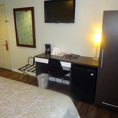 Super 8 By Wyndham Brooklyn / Park Slope Hotel 3*