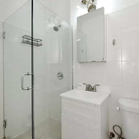 Monthly Nyc Rentals- Contemporary 2 Bedroom Apartment *