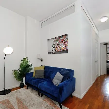Monthly Nyc Rentals- Contemporary 2 Bedroom Apartment New York