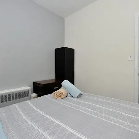 Monthly Nyc Rentals- Gorgeous 2 Bedroom Apartment New York