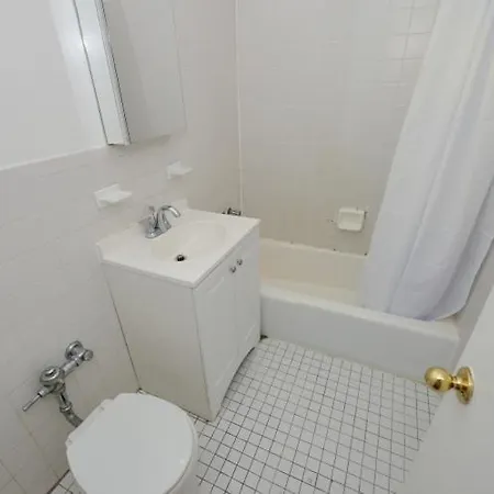 Apartment Monthly Nyc - Pleasant 2 Bedroom New York