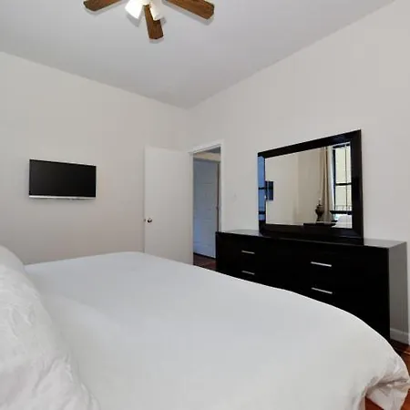 Monthly Nyc - Pleasant 2 Bedroom Apartment *