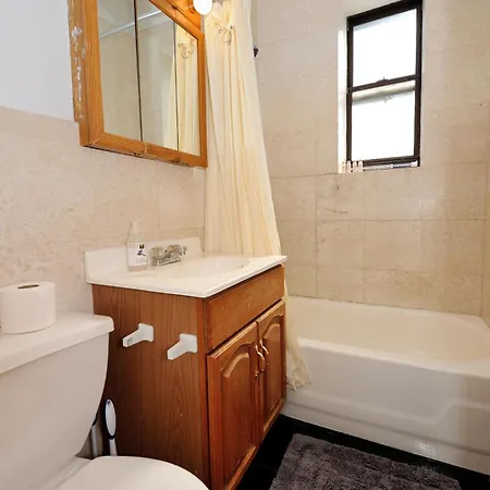 Apartment Monthly Nyc Rentals- Beautiful 2 Bedroom Corner Unit *
