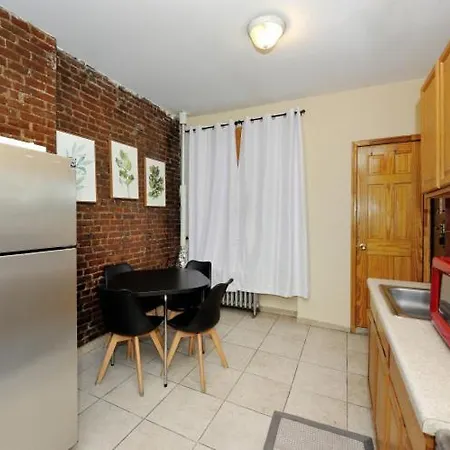 Monthly Nyc Rentals- Appealing 2 Bedroom Unit Apartment New York
