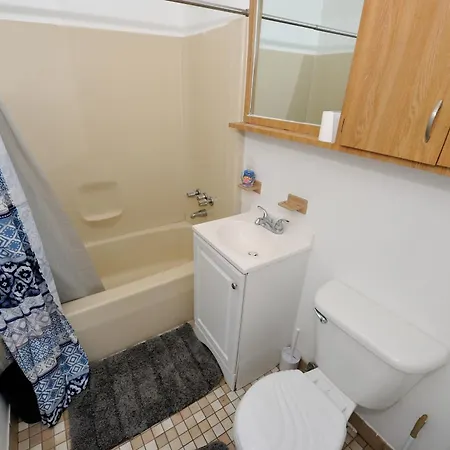 Monthly Nyc Rentals- Elegant 2 Bedroom *