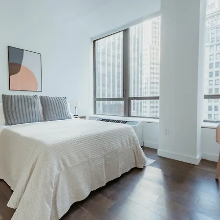 Outstanding & Cozy 4bdr & 2bth In Downtown Manhattan Apartment *