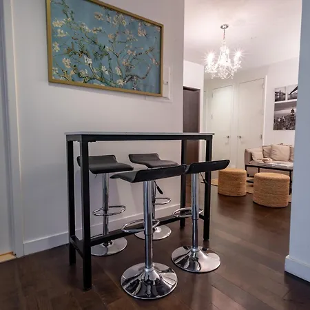 Outstanding & Cozy 4bdr & 2bth In Downtown Manhattan New York