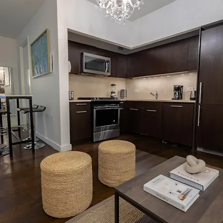 Outstanding & Cozy 4bdr & 2bth In Downtown Manhattan