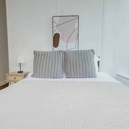 Outstanding & Cozy 4bdr & 2bth In Downtown Manhattan *