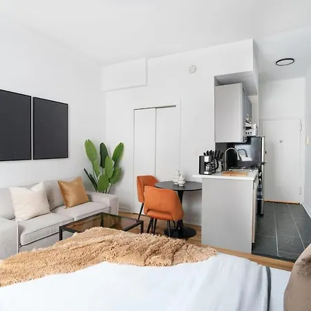 74-3c New In Prime Uws - Gym In Building Apartment *