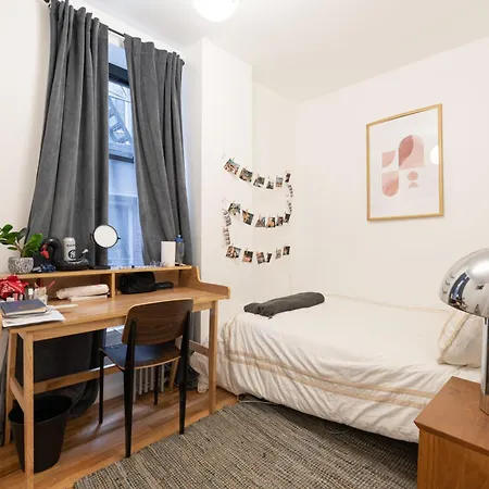 Apartment Monthly Nyc Rentals- Comfy 3 Bedroom *