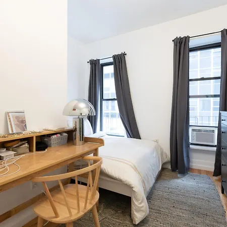Monthly Nyc Rentals- Comfy 3 Bedroom Apartment *
