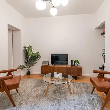 Monthly Nyc Rentals- Comfy 3 Bedroom Apartment