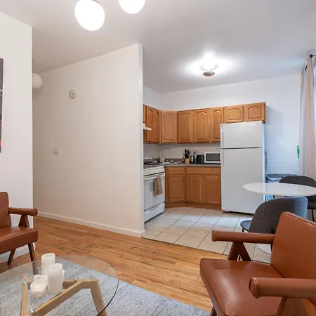 Apartment Monthly Nyc Rentals- Comfy 3 Bedroom