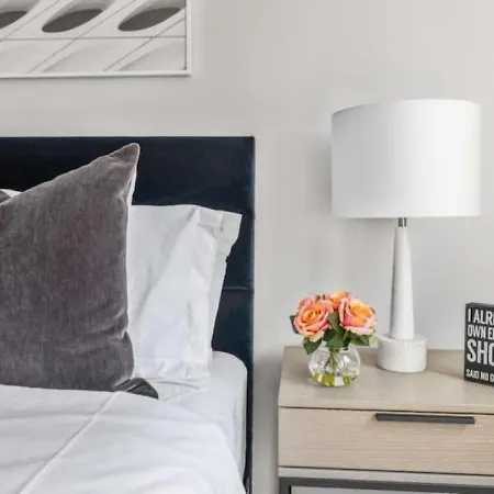 Hotel Luxe With Charming Juliet Balcony New York