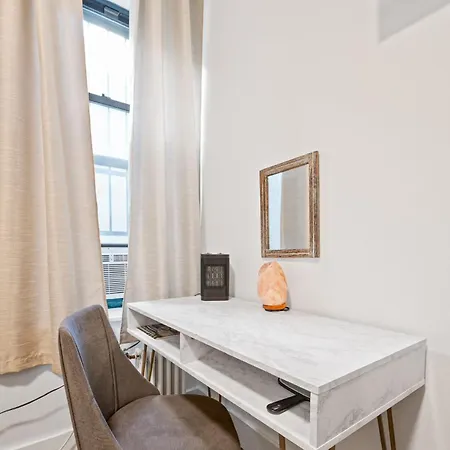 Hotel Spacious Modern Chinatown 3 Bedrooms *
