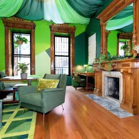 The Room: 70s Groove Themed * New York