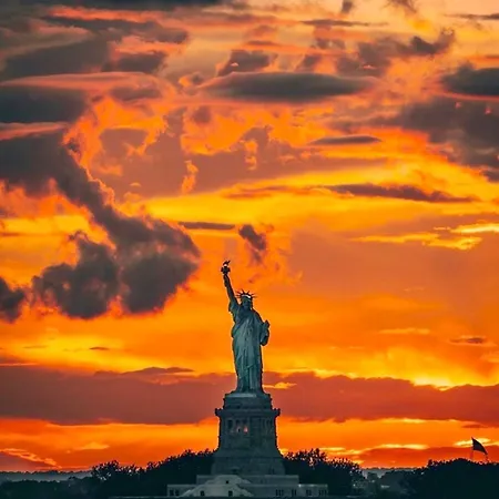 Near Free Ferry Boat! * New York
