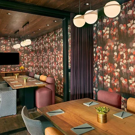 Moxy Nyc Lower East Side Hotel 3*