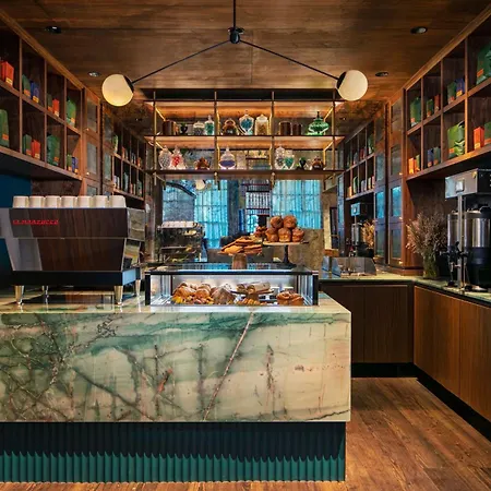 Moxy Nyc Lower East Side Hotel 3*