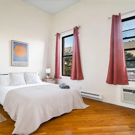 Apartment Spacious 3br 2ba In East Harlem - Near Park