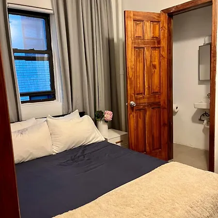 Homestay City Center Cozy Quiet Bedroom With Private Bath