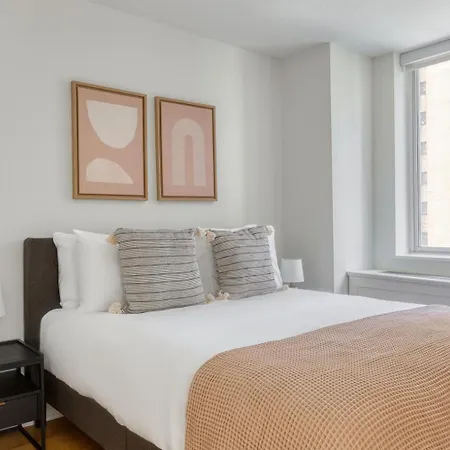 Midtown East 2br W Doorman Elevator Gym Nr Un Nyc-951