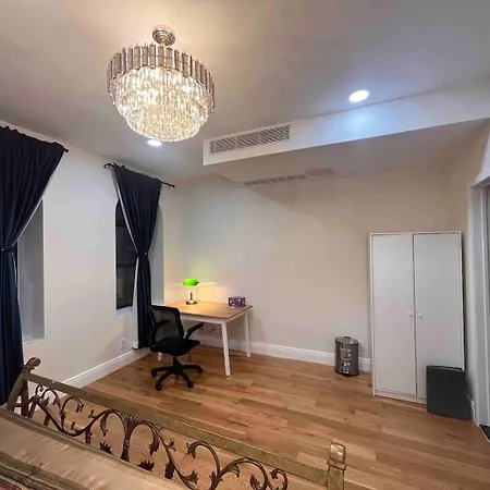 Homestay Little Manhattan 5 Min Walk To Times Square Private Bathroom World Cup 2026 Ready *