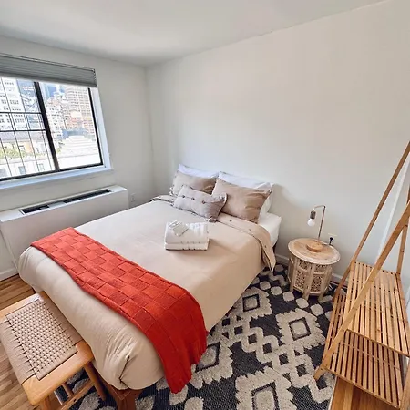 Apartment Stylish Duplex Penthouse With Large Outdoor Space *