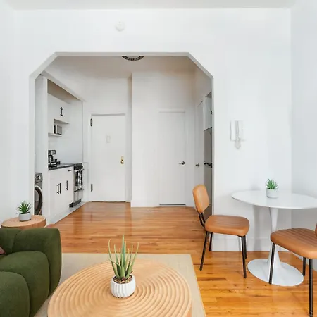 Apartment 444-1a Beautiful 1br Midtown West New York