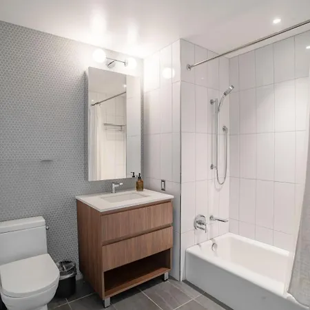 Modern Stylish 2br 2ba In Hudson Yard Apartment