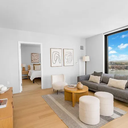 Modern Stylish 2br 2ba In Hudson Yard Apartment New York
