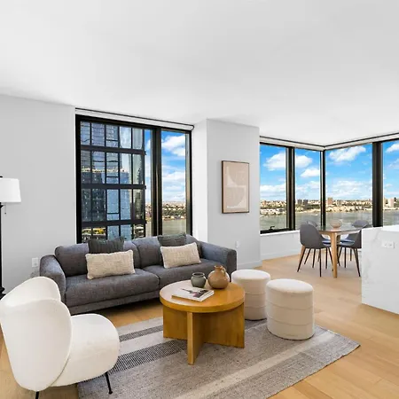 Modern Stylish 2br 2ba In Hudson Yard Apartment