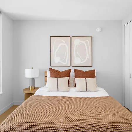 Apartment Modern Stylish 2br 2ba In Hudson Yard New York
