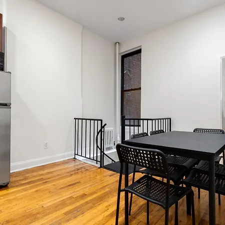 Apartment 3 Bd Upscale Unit In Manhattan Valley *