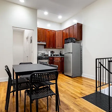 3 Bd Upscale Unit In Manhattan Valley * New York