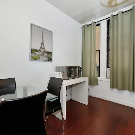 Appealing 2 Bedroom Unit In Nyc New York