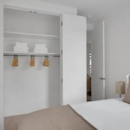 Warm 3 Bedroom Loft In Midtown